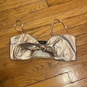 Gold mini top with bow